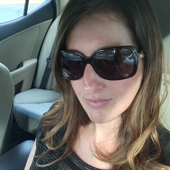 Meet your Posher, Amy - Picture 1 of 1